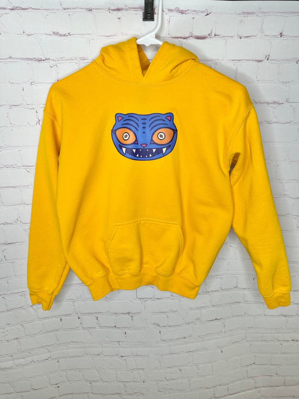 K-Pop Demon Hunters Derpy Cat Yellow Hoodie Kids Large Boys Tiger